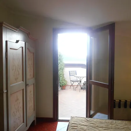 Hotel Garni Bartabel Gargnano